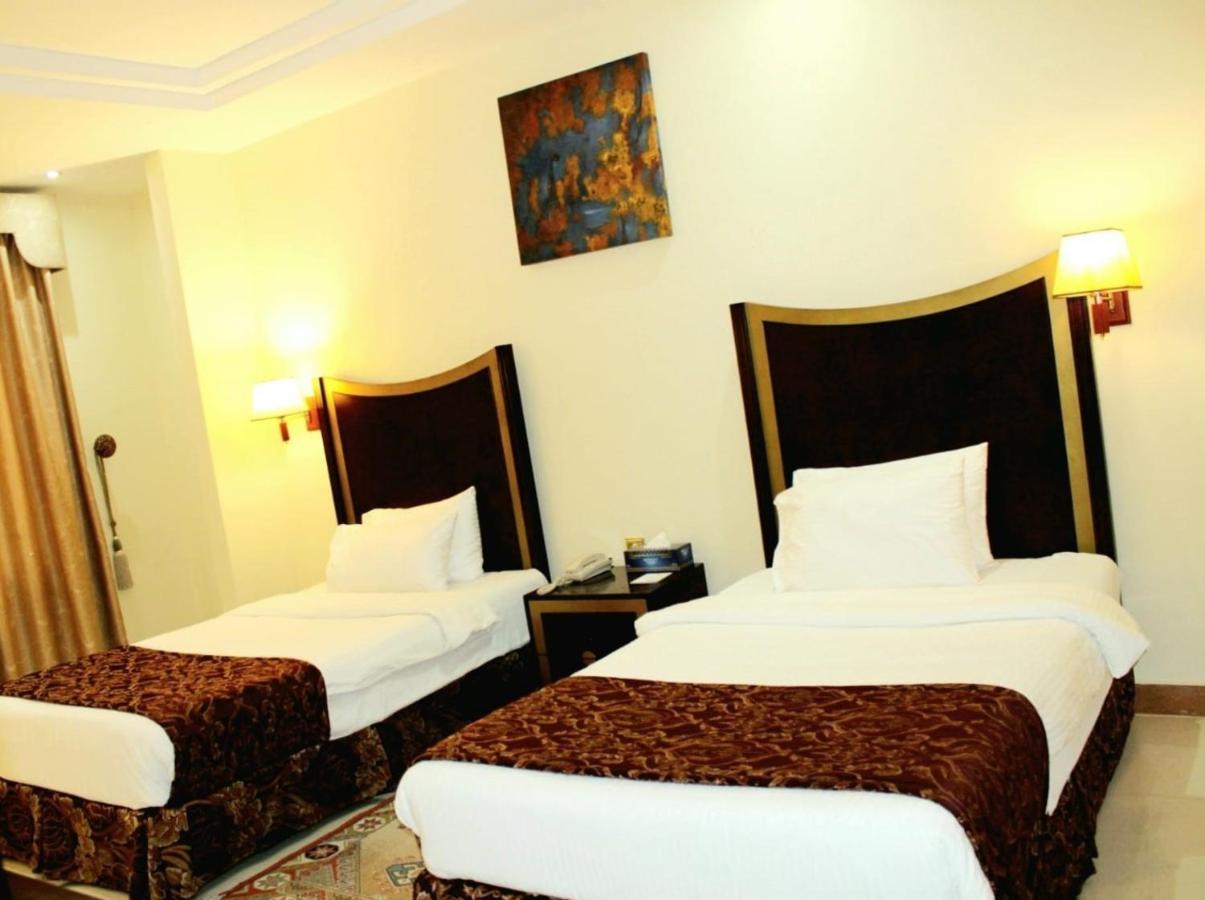 Tourist Hotel Doha Eksteriør bilde