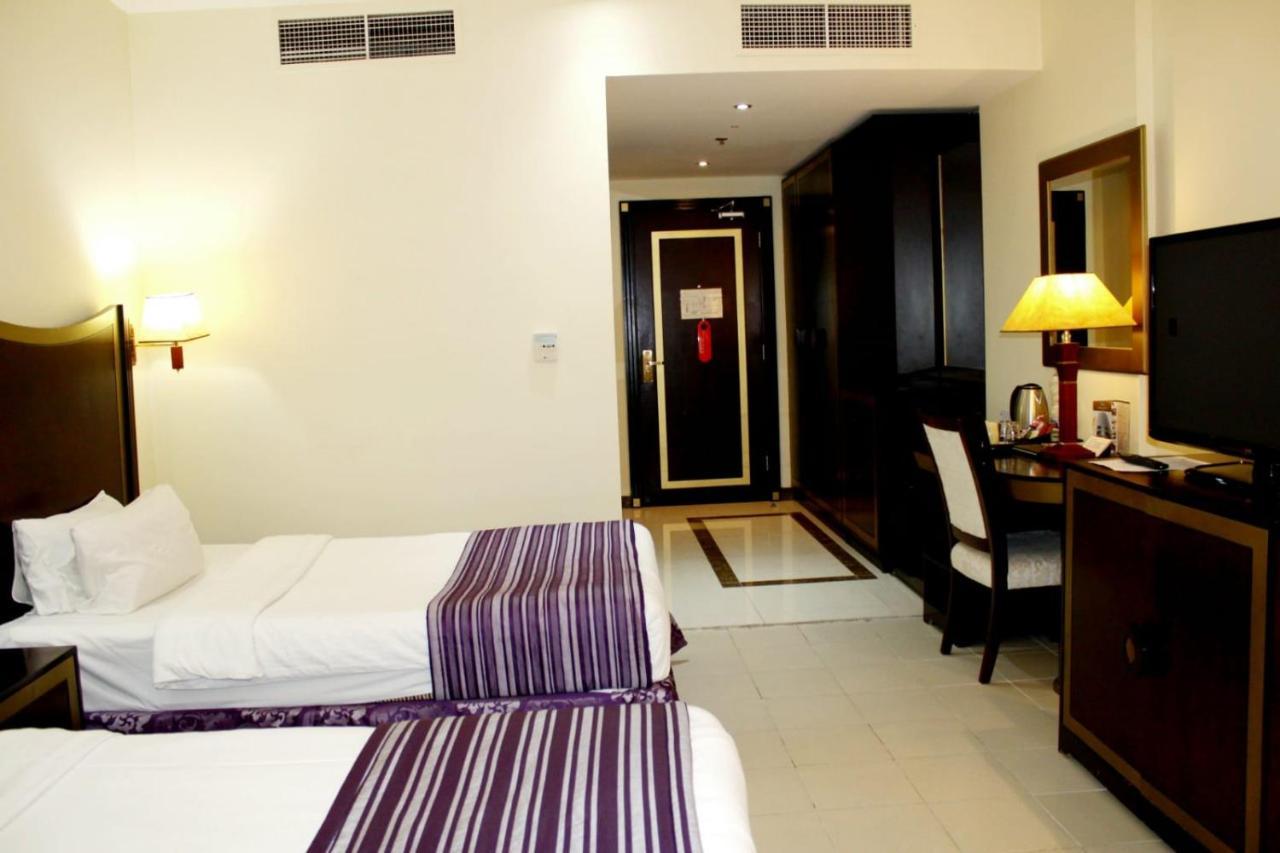 Tourist Hotel Doha Eksteriør bilde