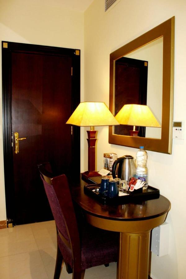 Tourist Hotel Doha Eksteriør bilde