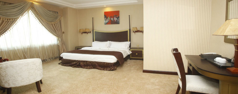 Tourist Hotel Doha Eksteriør bilde