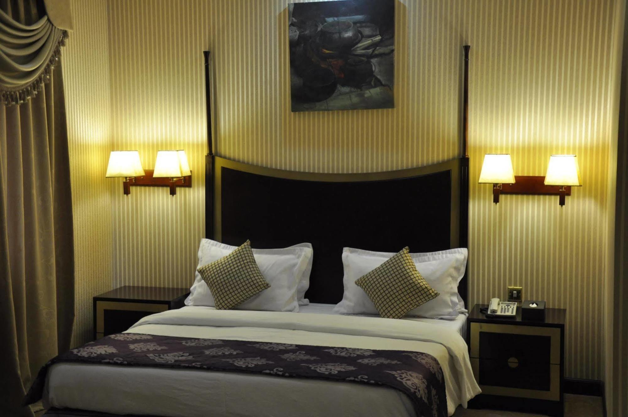 Tourist Hotel Doha Eksteriør bilde